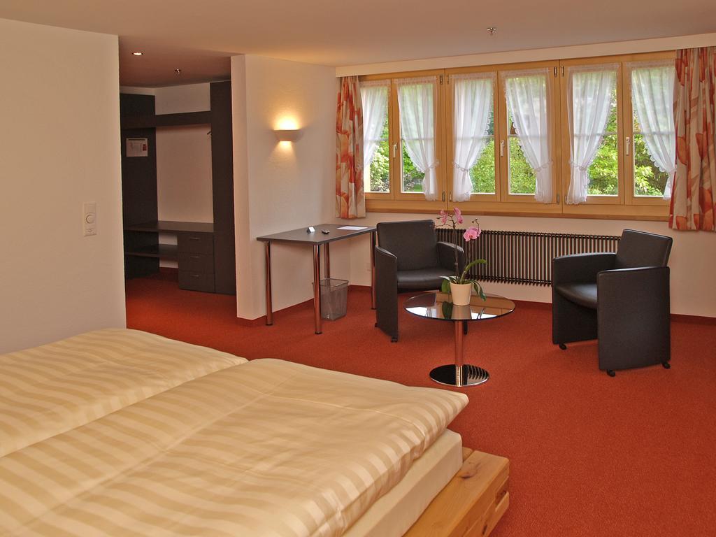 Hotel Steinbock Бриенц Екстериор снимка